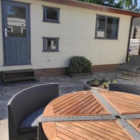 Вілла Een Gezellige Chalet Met Zonnige Buitenruimte Op De Veluwe! Пюттен Екстер'єр фото