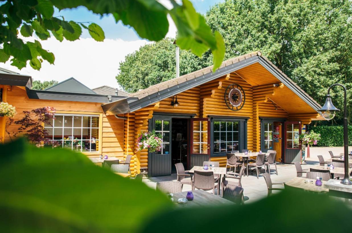 Вілла Een Gezellige Chalet Met Zonnige Buitenruimte Op De Veluwe! Пюттен Екстер'єр фото